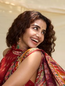 Anupama Parameswaran turns up a forgotten, once-banned Indian textile into an ultimate fashion moment