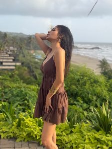 Mouni Roy Turns Goa’s Monsoon Mood Into Stunning Fashion Moment And We’re Obsessed. 31 Mouni Roy Turns Goa’s Monsoon Mood Into Stunning Fashion Moment And We’re Obsessed.