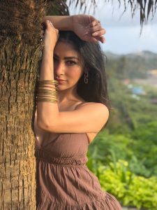 Mouni Roy Turns Goa’s Monsoon Mood Into Stunning Fashion Moment And We’re Obsessed. 29 Mouni Roy Turns Goa’s Monsoon Mood Into Stunning Fashion Moment And We’re Obsessed.