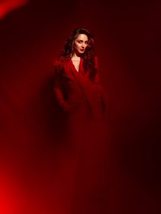 Kiara Advani Stole the Spotlight in Fiery Red at the Toxic Music Launch 31 Kiara Advani Stole the Spotlight in Fiery Red at the Toxic Music Launch