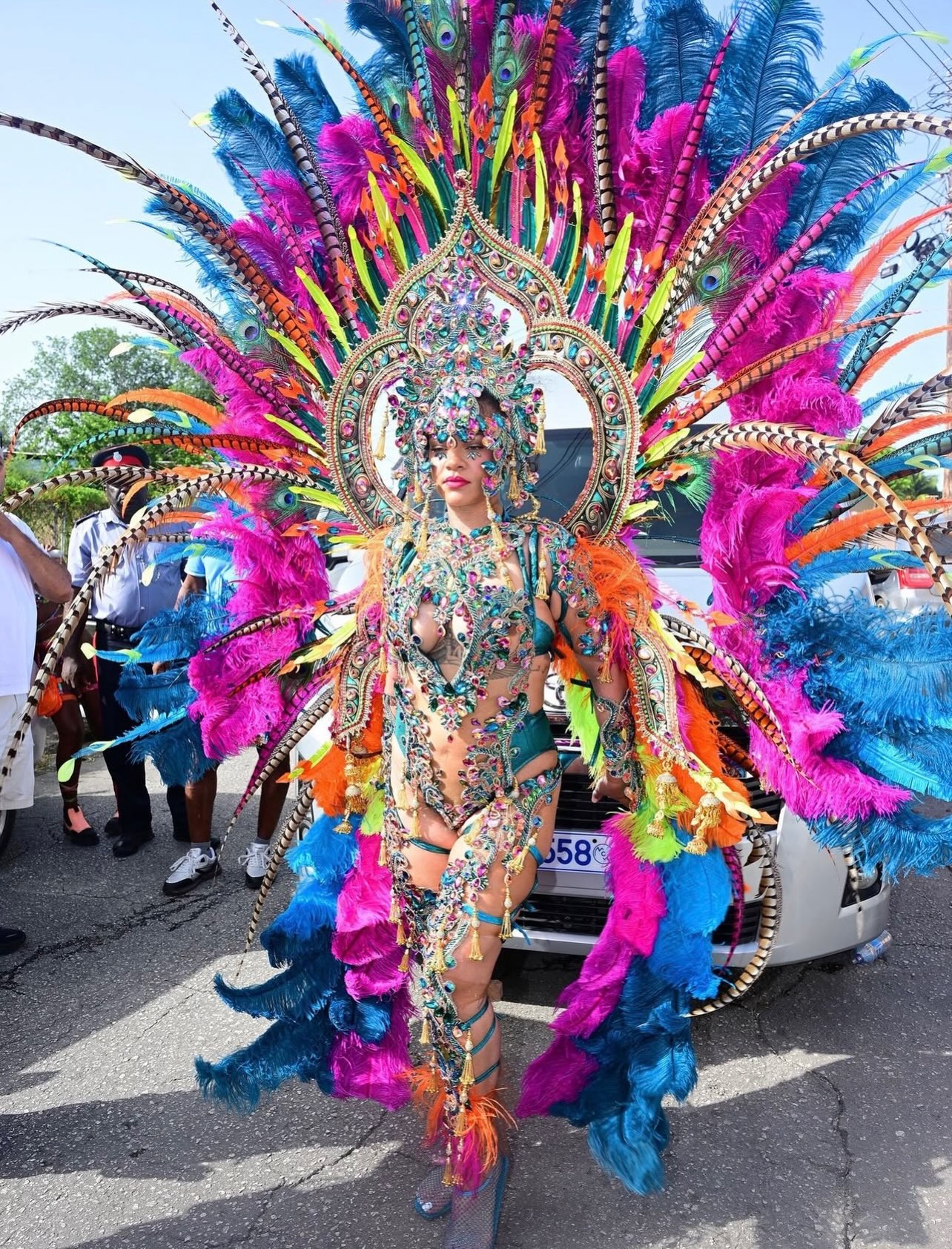 lislopees_1785875527_3956532883902172102_8436337408 (1) Rihanna’s Carnival Nipslip Show: Big Boobs Spotlight in Barbados