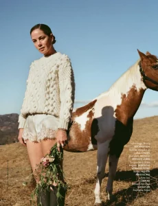 Michelle Monaghan Covers ELLE France in Equestrian Style – August 6, 2026 33 Michelle Monaghan Covers ELLE France in Equestrian Style – August 6, 2026