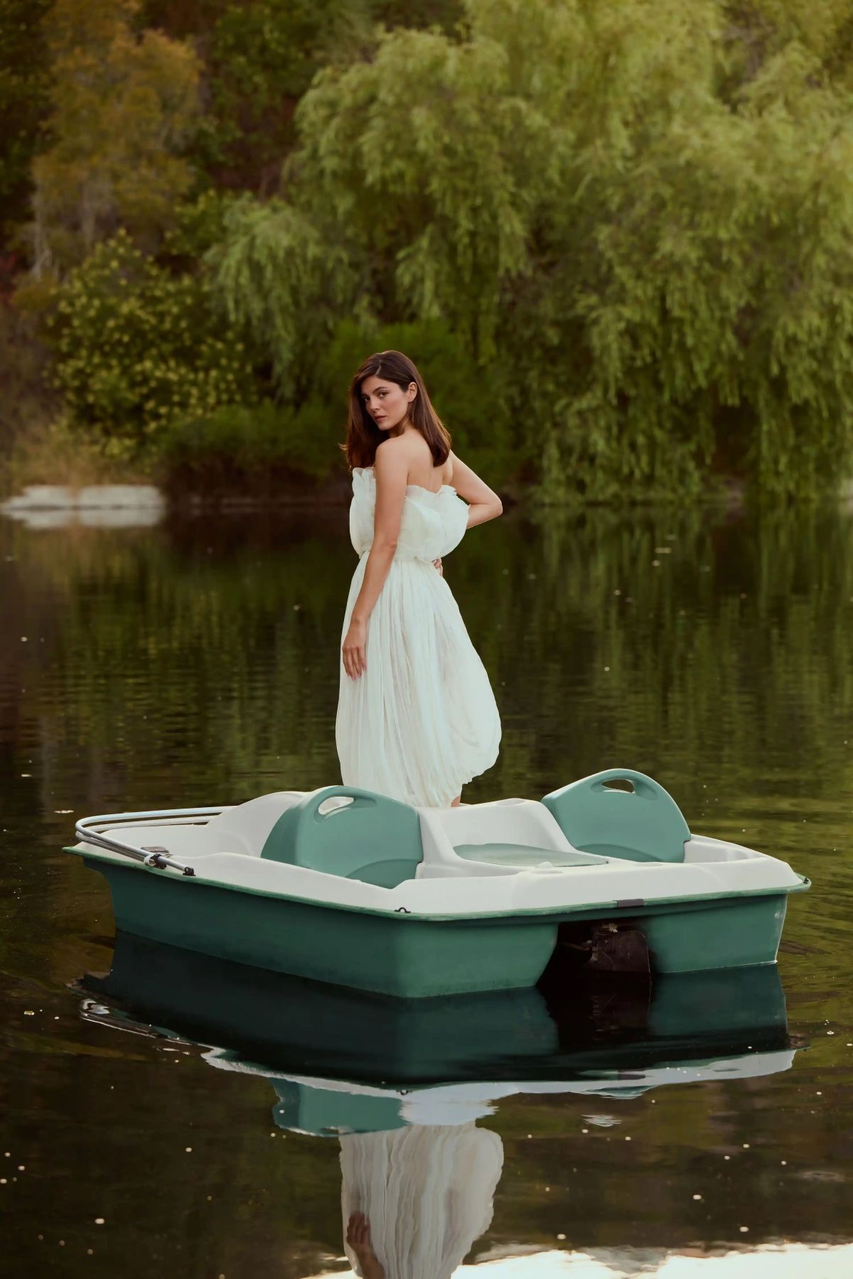 monica-barbaro-for-instyle-magazine-fall-2026-7 Monica Barbaro for InStyle Magazine, Fall 2026