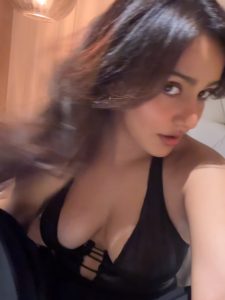 Neha Sharma’s Latest Carousel Feels Perfect Slow Day