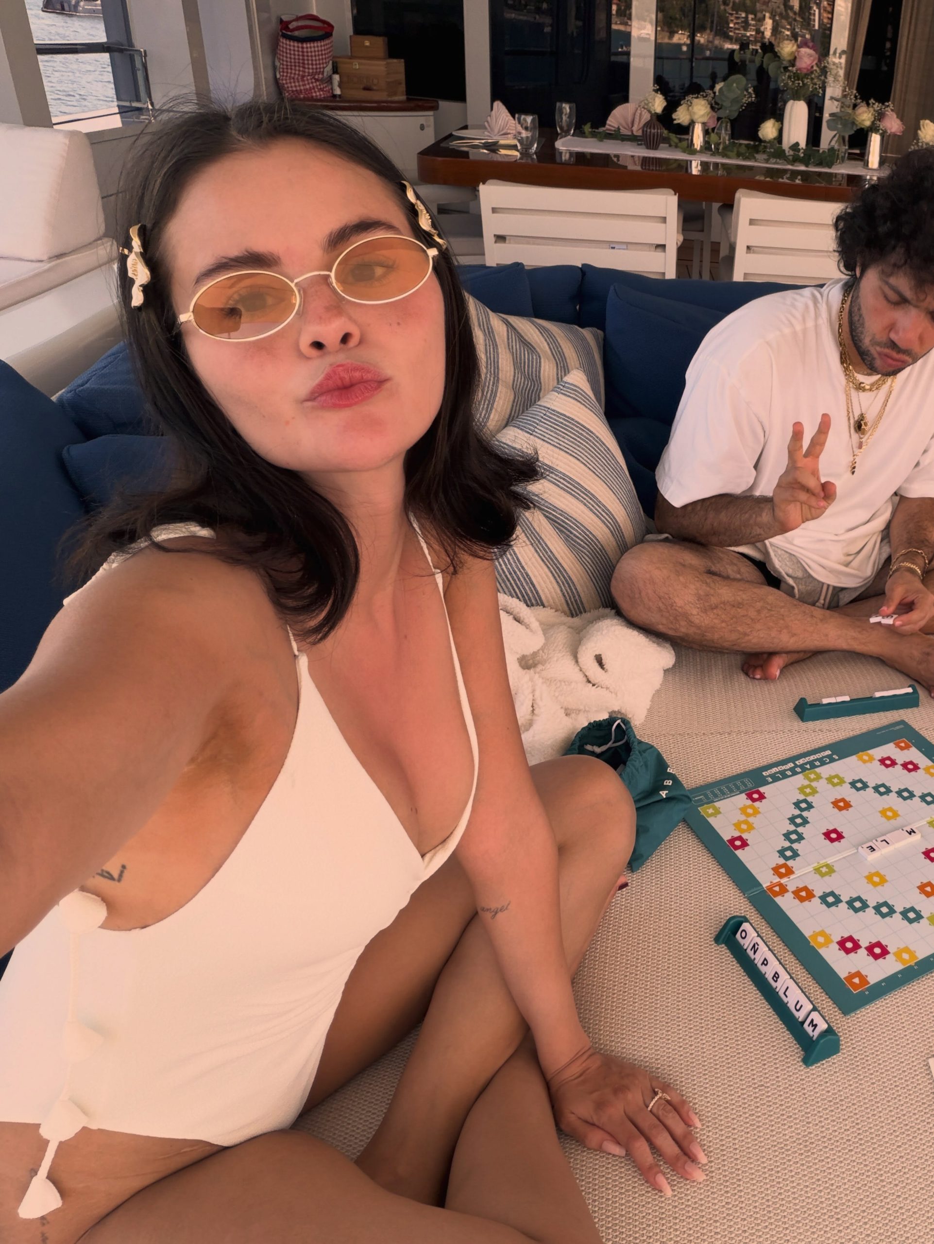 selenagomez_1784905055_3948391961530611550_460563723 Selena Gomez wears these under-$100 sunglasses on repeat