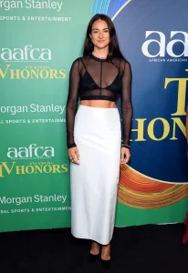Shailene Woodley Wears a Sheer Crop Top at AAFCA TV Honors 31 Shailene Woodley Wears a Sheer Crop Top at AAFCA TV Honors