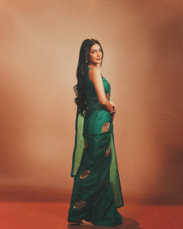 Shruti Haasan Proves That Classic Sarees Can Feel Fresh, Powerful and Trend-Forward